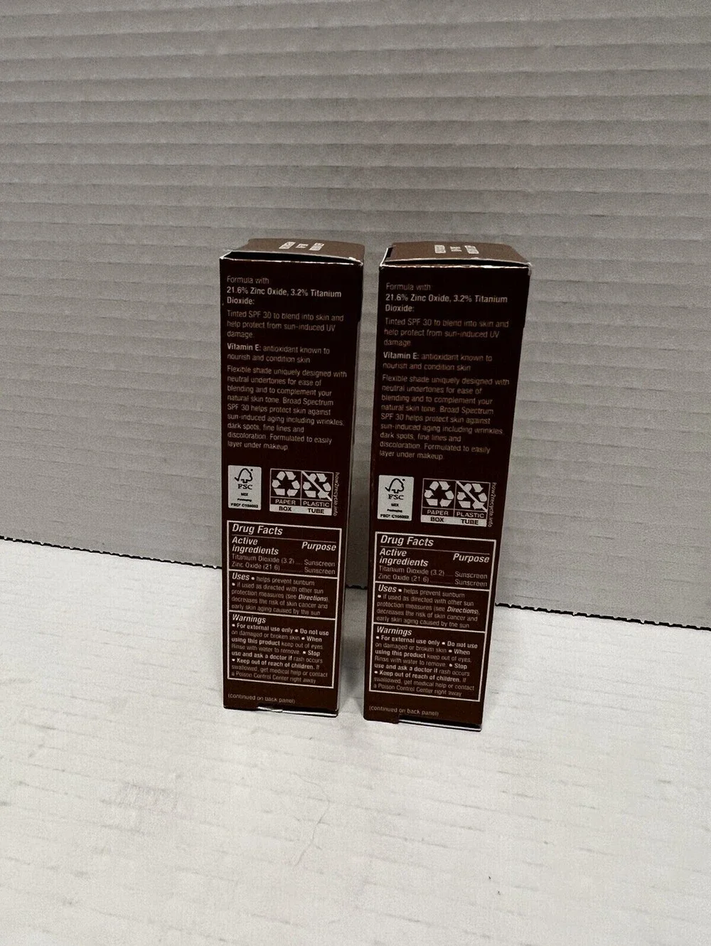 Neutrogena Purescreen+ Mineral UV Tint Face Vitamin E Medium/Deep 2 PK Exp 10/24